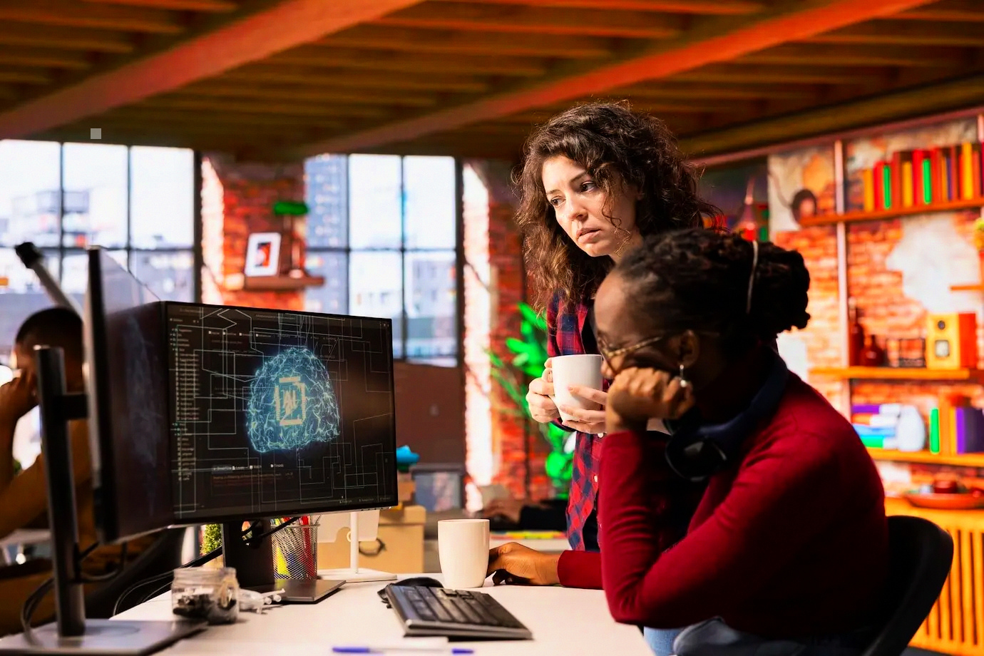 Collage de sesiones estratégicas de propietarios y directivos de holdings en commodities y procesamiento